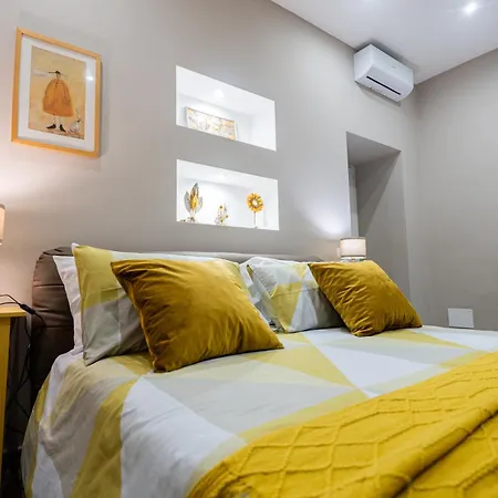 La Casa Di Bianca - Modern Near Plebiscito 4* 나폴리