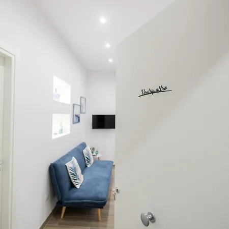 La Casa Di Bianca - Modern Near Plebiscito 게스트하우스 나폴리