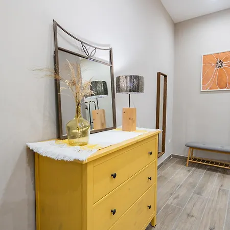 La Casa Di Bianca - Modern Near Plebiscito 4*