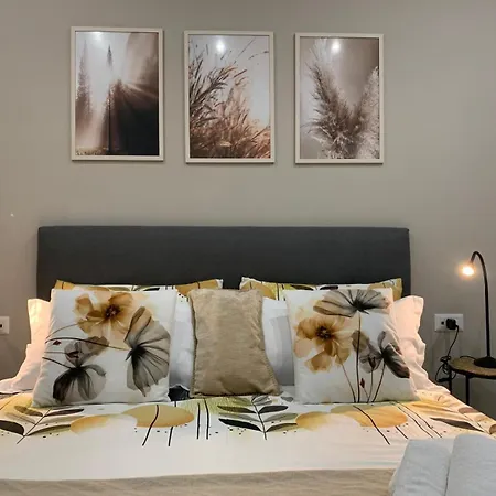 La Casa Di Bianca - Modern Near Plebiscito 4* Nápoles